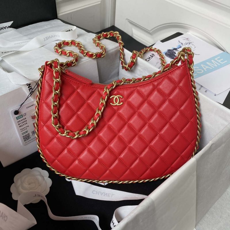 chanel as4368 large hobo bag shiny crumpled lambskin gold tone metal red 001 luxibags.ru .jpg