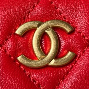 chanel as4368 large hobo bag shiny crumpled lambskin gold tone metal red 003 luxibags.ru .jpg
