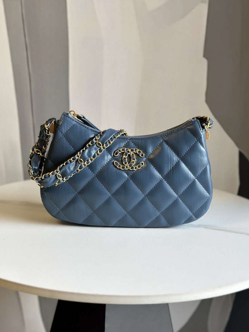 chanel as4422 23k hobo bag lambskin gold metal navy blue 001 luxibags.ru .jpg