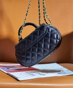 chanel as4569 large bag with top handle pearly lambskin gold tone metal black 003 luxibags.ru .jpg