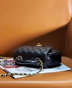 chanel as4569 large bag with top handle pearly lambskin gold tone metal black 004 luxibags.ru .jpg