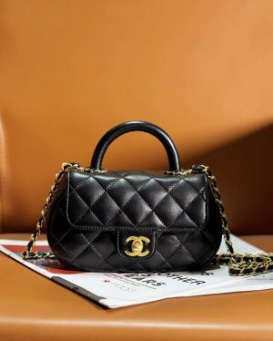 chanel as4573 small bag with top handle pearly lambskin gold tone metal black 001 luxibags.ru .jpg