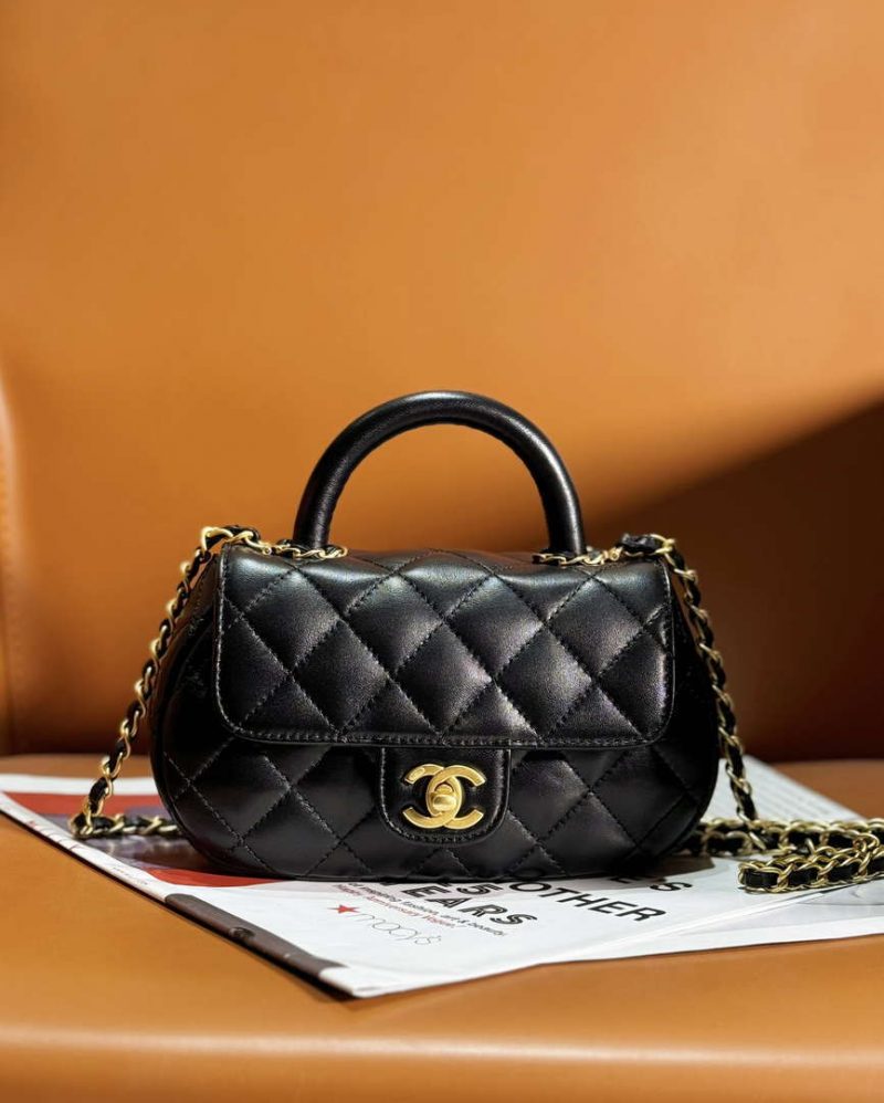 chanel as4573 small bag with top handle pearly lambskin gold tone metal black 001 luxibags.ru .jpg