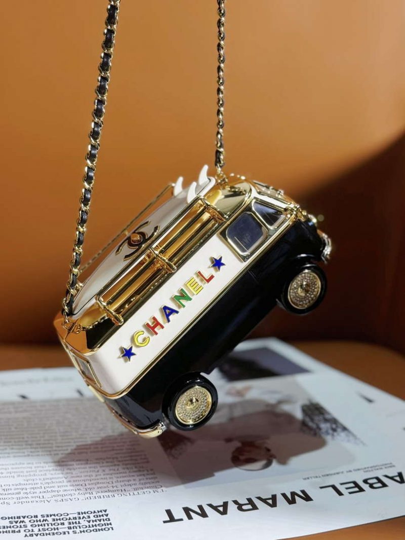 chanel as4590 mini van minaudiere plexi enamel strass gold tone metalblack white gold 001 luxibags.ru .jpg