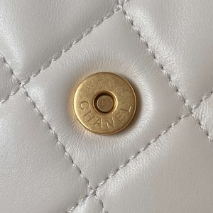 chanel as4609 small messenger bag lambskin white 005 luxibags.ru .jpg