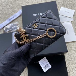 chanel classic card holder zipper lambskin a50168 black 011 luxibags.ru .jpg