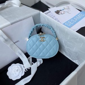 chanel vanity case shiny lambskin gold ap2731 blue 001 7a7d0d2c 516c 4ad2 abd2 b715fd4b62a4 luxibags.ru .jpg