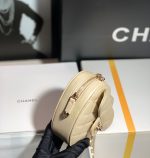 chanelap2784heartclutchwithchainlambskingold tonemetal 08 luxibags.ru .jpg