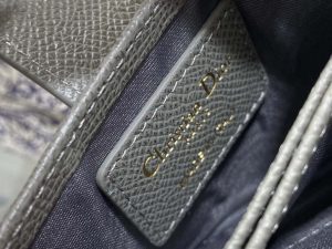 dior 30 montaigne 5 gate card holder organ card holder s2058 grained calfskin d0012 37 luxibags.ru .jpg