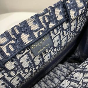 dior book tote m1296 medium ecru and blue dior oblique embroidery 007 luxibags.ru .jpg