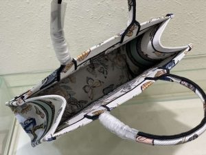 dior book tote m1296 medium latte multicolor dior jardin dhiver embroidery m0083 008 luxibags.ru .jpg