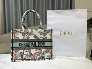 dior book tote m1296 medium latte multicolor dior jardin dhiver embroidery m0083 010 luxibags.ru .jpg