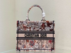 dior book tote m1296 medium latte multicolor dior jardin dhiver embroidery m0083 028 luxibags.ru .jpg