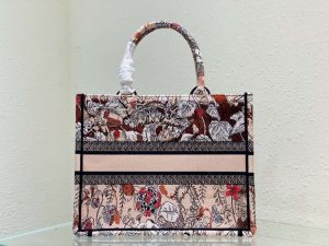 dior book tote m1296 medium latte multicolor dior jardin dhiver embroidery m0083 031 luxibags.ru .jpg