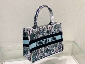 dior book tote m1296 medium latte multicolor dior jardin dhiver embroidery m0083 048 luxibags.ru .jpg