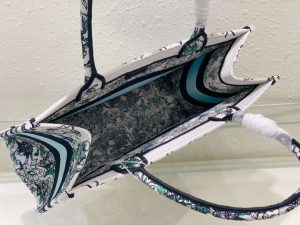 dior book tote m1296 medium latte multicolor dior jardin dhiver embroidery m0083 052 luxibags.ru .jpg