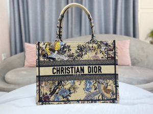 dior book tote m1296 medium latte multicolor dior jardin dhiver embroidery m0083 056 luxibags.ru .jpg