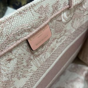 dior book tote m1296 medium toile de jouy embroidery m0073 007 luxibags.ru .jpg