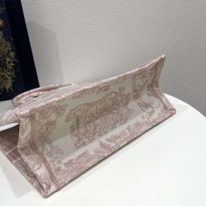dior book tote m1296 medium toile de jouy embroidery m0073 008 luxibags.ru .jpg