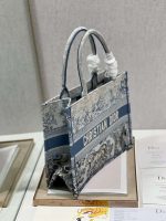 dior book tote m1296 medium toile de jouy embroidery m0075 005 luxibags.ru .jpg