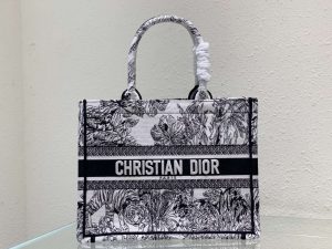 dior book tote m1296 medium toile de jouy embroidery m0076 001 luxibags.ru .jpg
