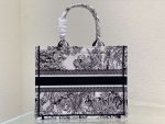 dior book tote m1296 medium toile de jouy embroidery m0076 004 luxibags.ru .jpg