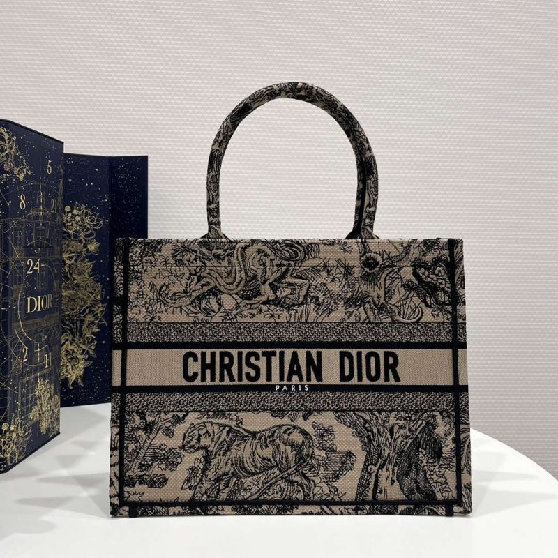 dior book tote m1296 medium toile de jouy embroidery m0077 001 luxibags.ru .jpg