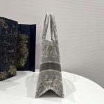 dior book tote m1296 medium toile de jouy embroidery m0078 005 luxibags.ru .jpg