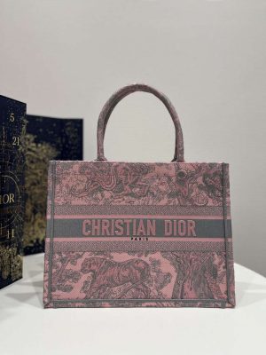 dior book tote m1296 medium toile de jouy embroidery m0079 001 luxibags.ru .jpg