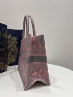 dior book tote m1296 medium toile de jouy embroidery m0079 005 luxibags.ru .jpg