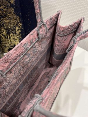 dior book tote m1296 medium toile de jouy embroidery m0079 006 luxibags.ru .jpg