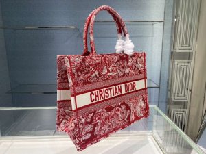 dior book tote m1296 medium toile de jouy embroidery m0081 003 luxibags.ru .jpg