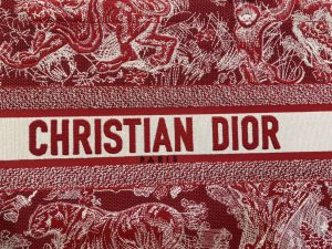 dior book tote m1296 medium toile de jouy embroidery m0081 005 luxibags.ru .jpg