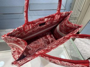 dior book tote m1296 medium toile de jouy embroidery m0081 007 luxibags.ru .jpg