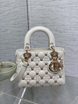 dior m0531 small lady dior bag white cannage lambskin with gold finish butterfly studs 01 luxibags.ru .jpg