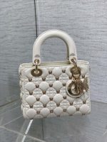 dior m0531 small lady dior bag white cannage lambskin with gold finish butterfly studs 02 luxibags.ru .jpg dior m0531 small lady dior bag white cannage lambskin with gold finish butterfly studs 02 luxibags.ru .jpg