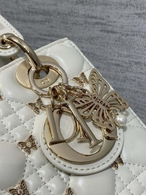 dior m0531 small lady dior bag white cannage lambskin with gold finish butterfly studs 03 luxibags.ru .jpg