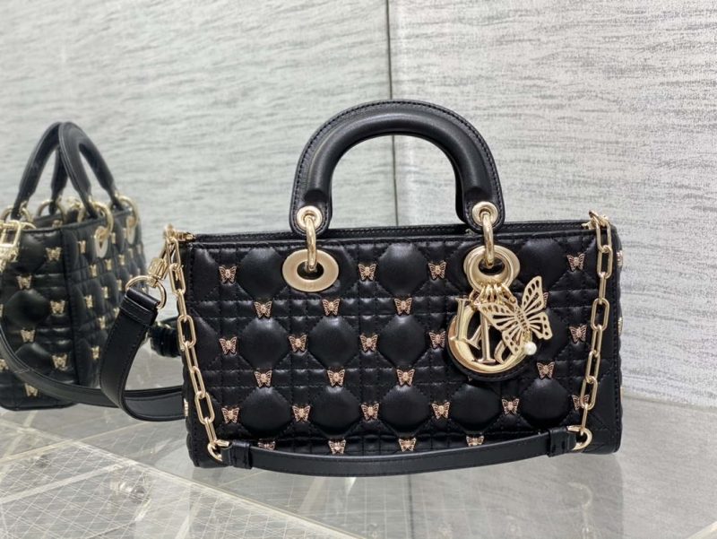 dior m0540 medium lady d joy bag black cannage lambskin with gold finish butterfly studs 01 luxibags.ru .jpg