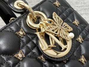 dior m0540 medium lady d joy bag black cannage lambskin with gold finish butterfly studs 03 luxibags.ru .jpg