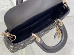 dior m0540 medium lady d joy bag black cannage lambskin with gold finish butterfly studs 08 luxibags.ru .jpg