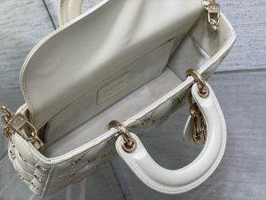 dior m0540 medium lady d joy bag white cannage lambskin with gold finish butterfly studs 04 luxibags.ru .jpg
