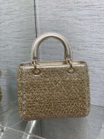 dior m0565 medium lady d life bag beaded crystal pendant embroidered gold 005 luxibags.ru .jpg