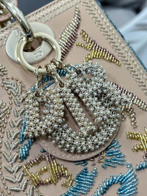 dior m0565 medium lady d lite bag embroidery floral beads m1062 06 luxibags.ru .jpg