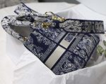 dior m0565 medium lady d lite blue toile de jouy embroidery m1022 07 luxibags.ru .jpg