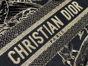 dior m0565 medium lady d lite multicolor florilegio embroidery m1025 04 luxibags.ru .jpg