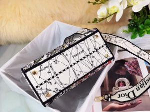 dior m0565 medium lady d lite multicolor florilegio embroidery m1027 09 luxibags.ru .jpg