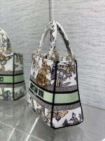 dior m0565 medium lady d lite white multicolor toile de jouy mexico embroidery m1038 05 luxibags.ru .jpg