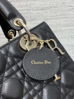 dior m0565 medium lady dior bag black grained cannage calfskin gold 04 luxibags.ru .jpg
