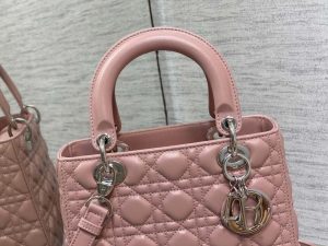 dior m0565 medium lady dior bag blush cannage lambskin silver 02 luxibags.ru .jpg