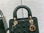 dior m0565 medium lady dior patent cannage calfskin bag dark green 02 luxibags.ru .jpg